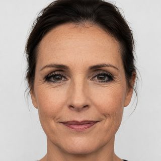 Charlotte De Berg